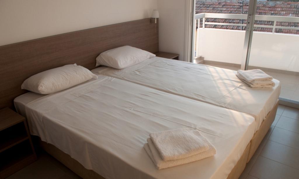 St. George Rent Rooms Ларнака Екстериор снимка
