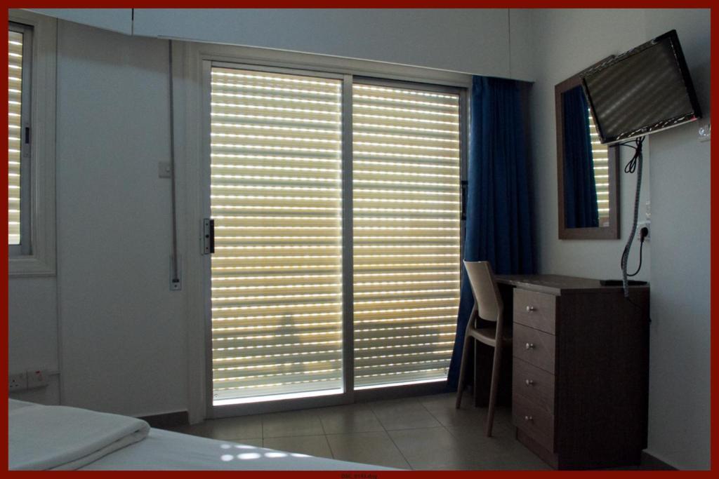 St. George Rent Rooms Ларнака Екстериор снимка